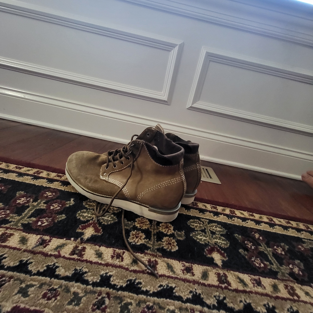 Brown Leather Boots with Classic Design